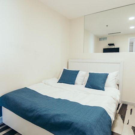 Almog Beach Apt Hotel מלון דירות אלמוג ביץ' Haifa Exterior photo